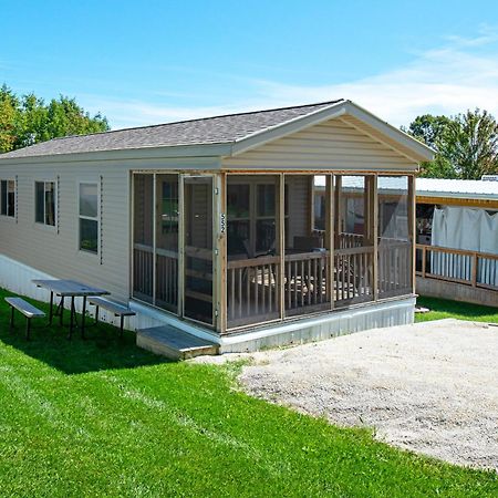 Plymouth Rock Camping Resort Deluxe Cottage Elkhart Lake Eksteriør billede