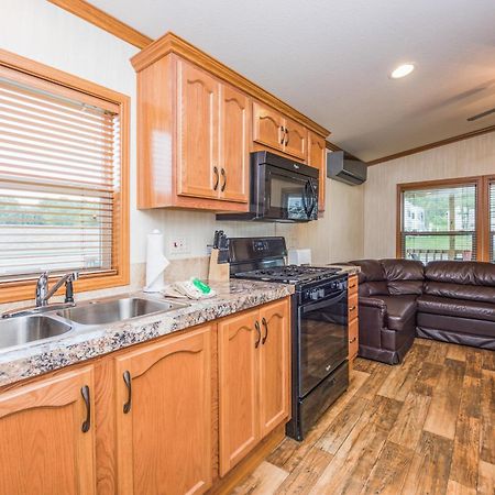 Plymouth Rock Camping Resort Deluxe Cottage Elkhart Lake Eksteriør billede