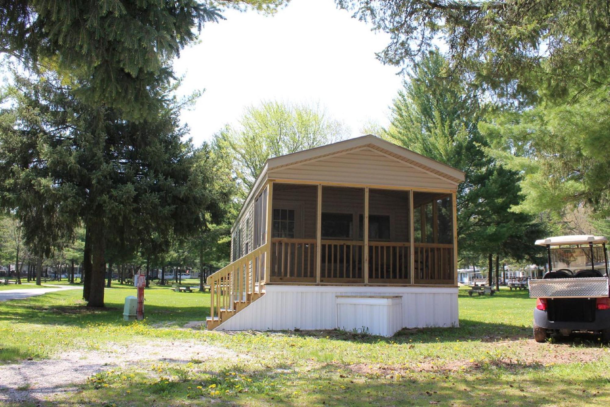 Plymouth Rock Camping Resort Deluxe Cottage Elkhart Lake Værelse billede